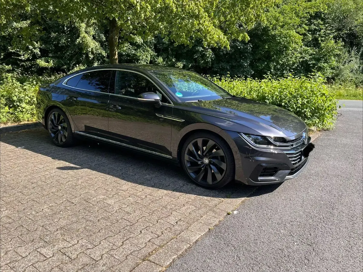 Gebraucht VW Arteon R-line 190 PS (139 kW) 2019 Grau Kleinwagen