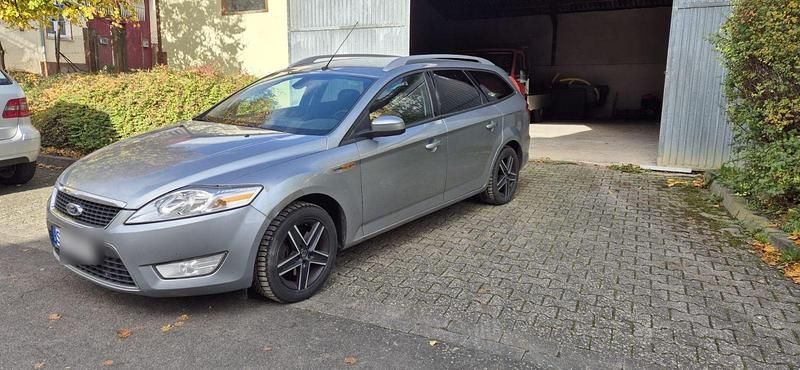 Gebraucht Ford Mondeo Ambiente 125 PS (91 kW) 2009 Grau Kombi