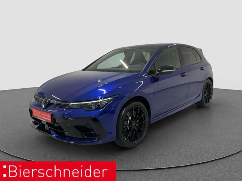 Blau (lapiz blue metallic) Neu 2025 VW Golf VIII R Limousine | 72.222 € - Bild 1/4