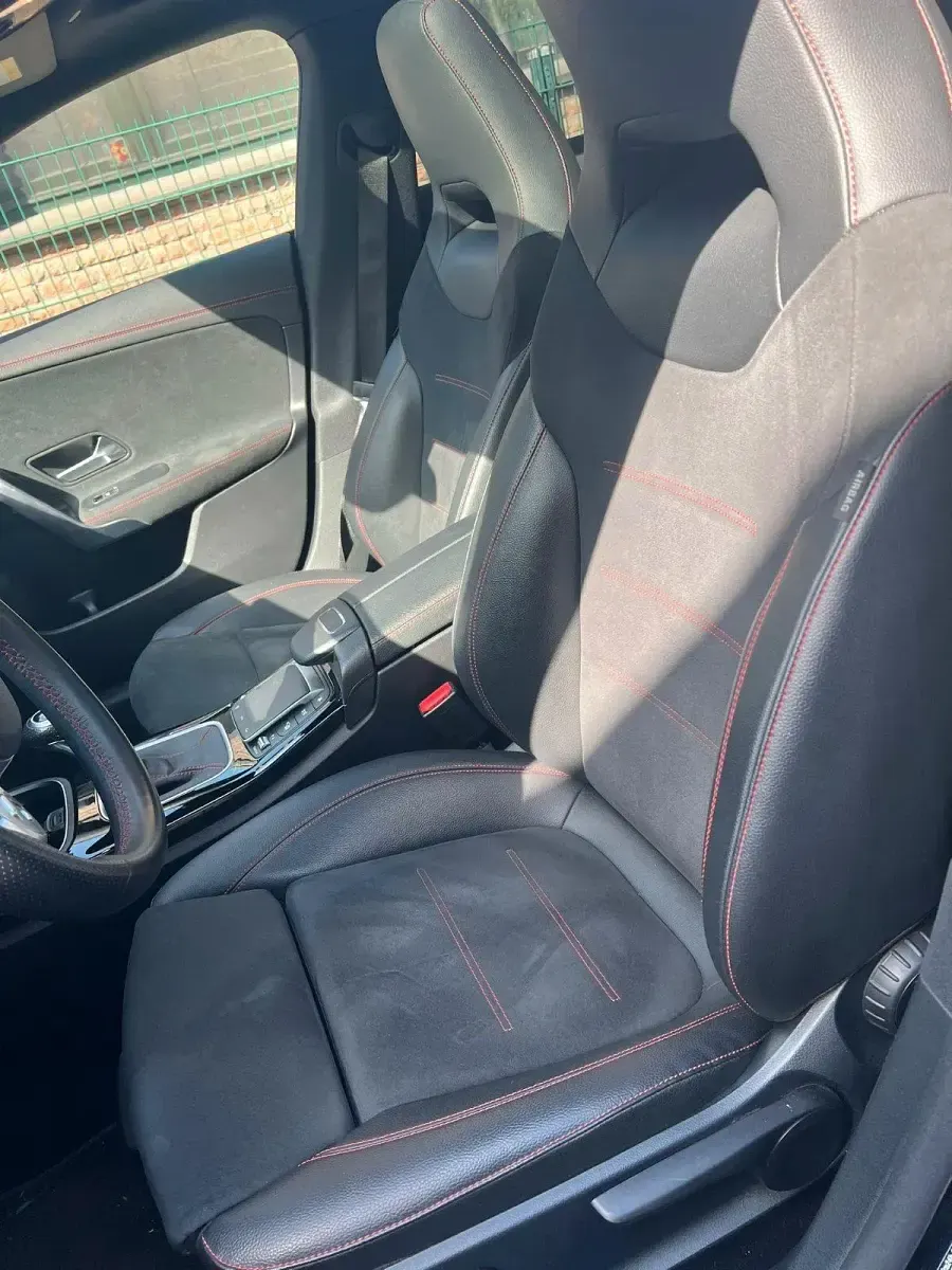 Gebraucht Mercedes CLA200 AMG line 2021 Schwarz Coupé