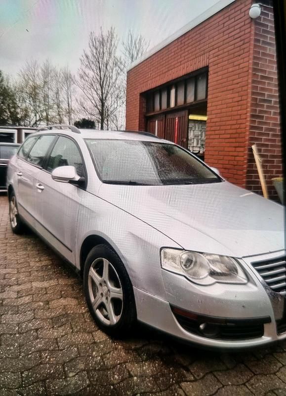 Gebraucht VW Passat 140 PS (102 kW) 2008 Silber Kombi