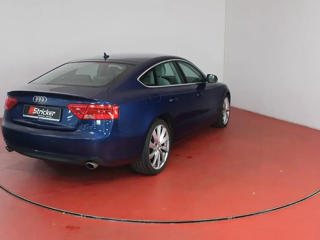 Gebraucht Audi A5 Sportback Sport 245 PS (180 kW) 2012 Blau Kleinwagen