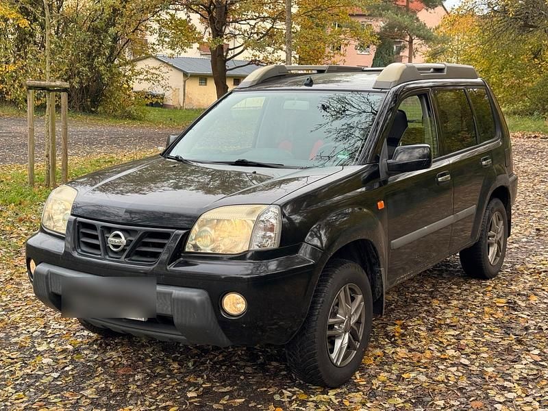 Schwarz Gebraucht 2003 Nissan X-Trail SUV | 1.499 € - Bild 1/4