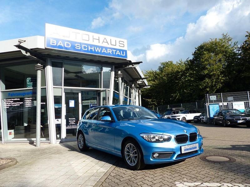 Blau Gebraucht 2017 BMW 118 Advantage Kleinwagen | 14.950 € (Fairer Preis) - Bild 1/4