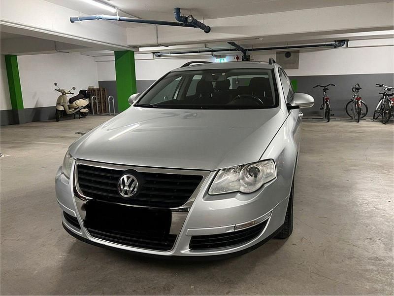 Silber Gebraucht 2007 VW Passat Kombi | 3.950 € (Fairer Preis) - Bild 1/4