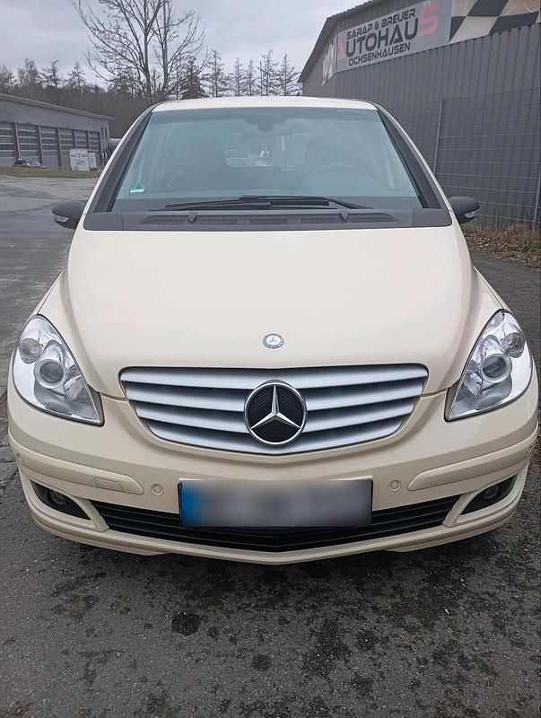 Gebraucht Mercedes B180 2007 Gelb Van / Kleinbus
