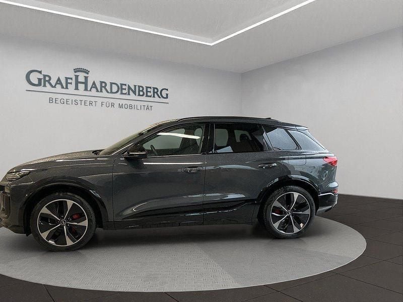 Gebraucht Audi Q6 e-tron Ambiente 284 kW (387 PS) 2024 Magnetgrau SUV