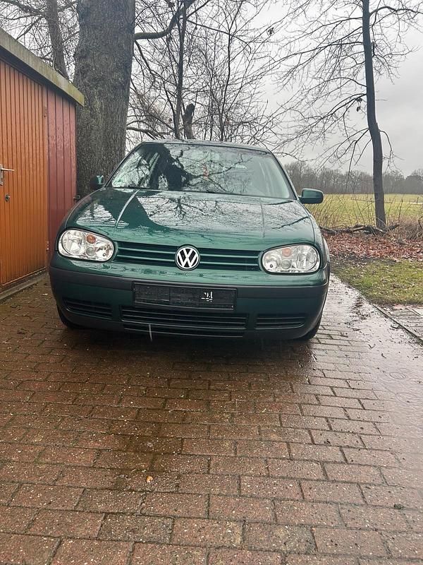 Gebraucht VW Golf IV 75 PS (55 kW) 2003 Grün Kleinwagen