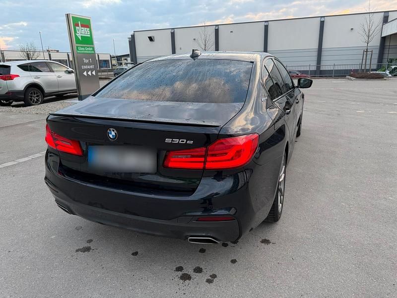 Gebraucht BMW 530e Shadowline 252 PS (185 kW) 2019 Schwarz Limousine