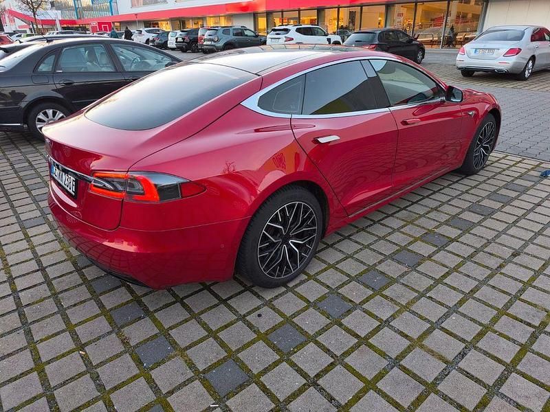Gebraucht Tesla Model S 386 kW (525 PS) 2016 Rot Kleinwagen