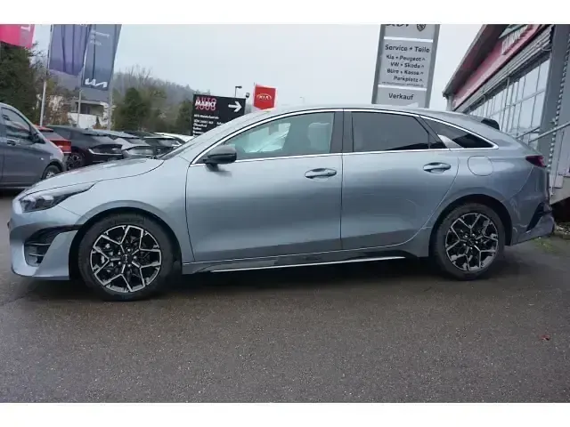 Gebraucht Kia ProCeed GT-Line 140 PS (102 kW) 2024 Silber Kleinwagen