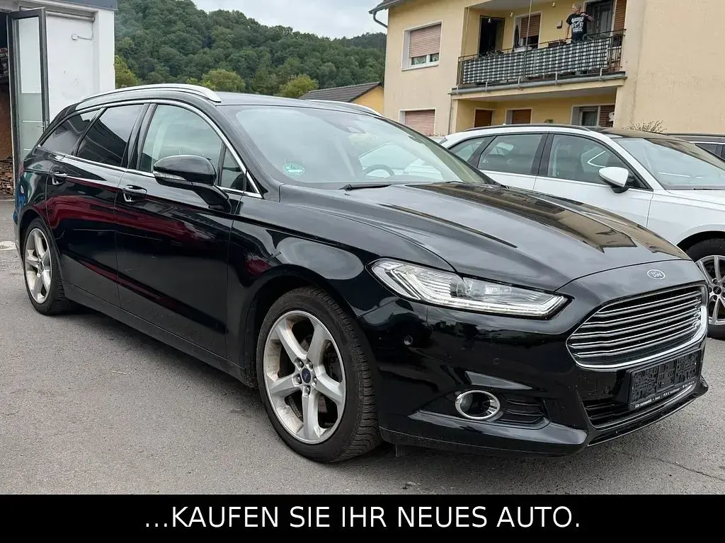 Gebraucht Ford Mondeo Titanium 150 PS (110 kW) 2017 Schwarz Kombi