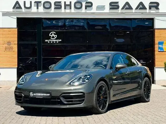 Gebraucht Porsche Panamera 4 E-Hybrid 136 PS (100 kW) 2023 Andere Kleinwagen