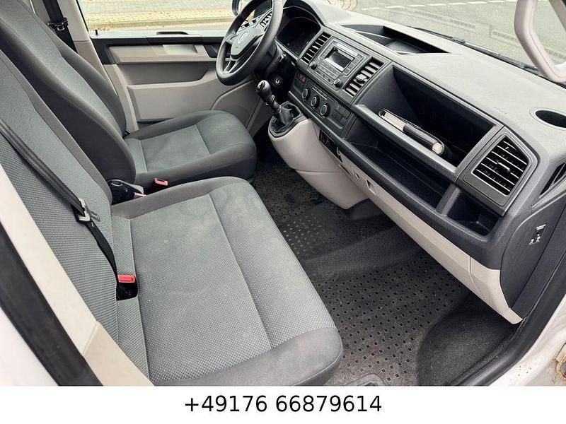 Gebraucht VW Transporter 102 PS (75 kW) 2019 Weiß Van