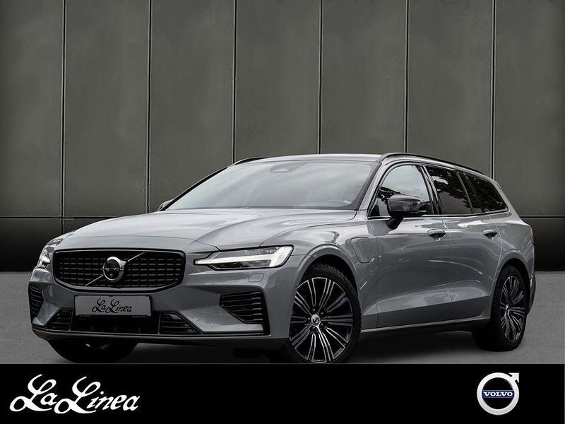 Grau Gebraucht 2024 Volvo V60 Plus Kombi | 45.560 € (Etwas zu teuer) - Bild 1/3