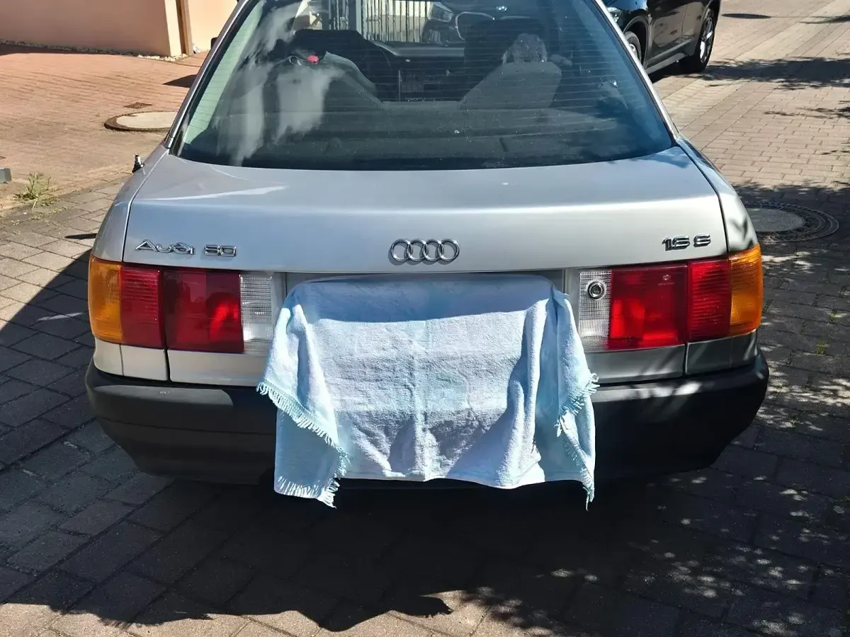 Gebraucht Audi 80 90 PS (66 kW) 1991 Silber Limousine