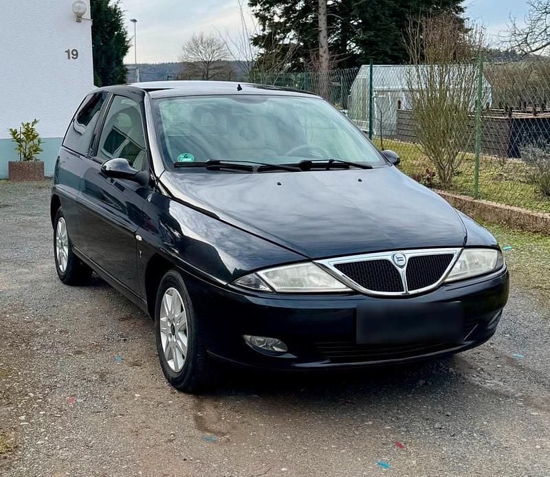 Gebraucht Lancia Ypsilon 60 PS (44 kW) 2003 Schwarz Kleinwagen
