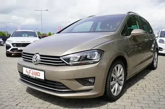 Gebraucht VW Golf Sportsvan Join 131 PS (96 kW) 2018 Gold Van / Kleinbus