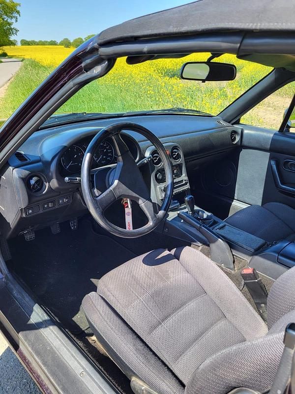 Gebraucht Mazda MX5 115 PS (84 kW) 1992 Andere farben Cabrio