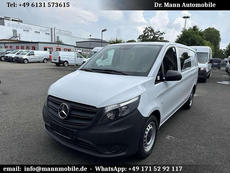 Arktikweiss Gebraucht 2021 Mercedes Vito Van / Kleinbus | 26.894 € (Etwas zu teuer) - Bild 1/4