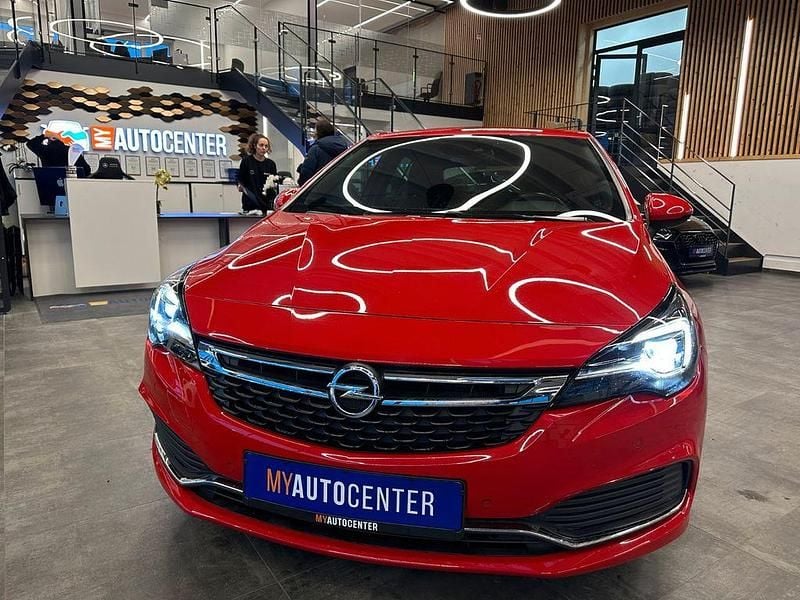 Gebraucht Opel Astra Dynamic 200 PS (147 kW) 2018 Rot Limousine
