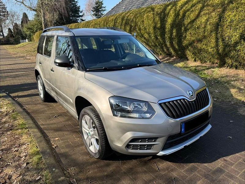 Gebraucht Skoda Yeti Active 122 PS (89 kW) 2014 Beige SUV
