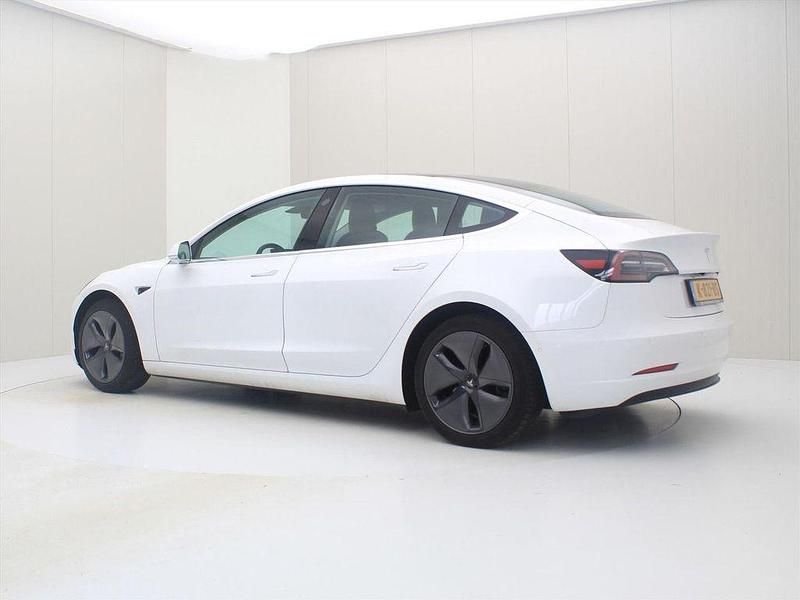 Gebraucht Tesla Model 3 Standard Range 225 kW (306 PS) 2020 Weiß Limousine