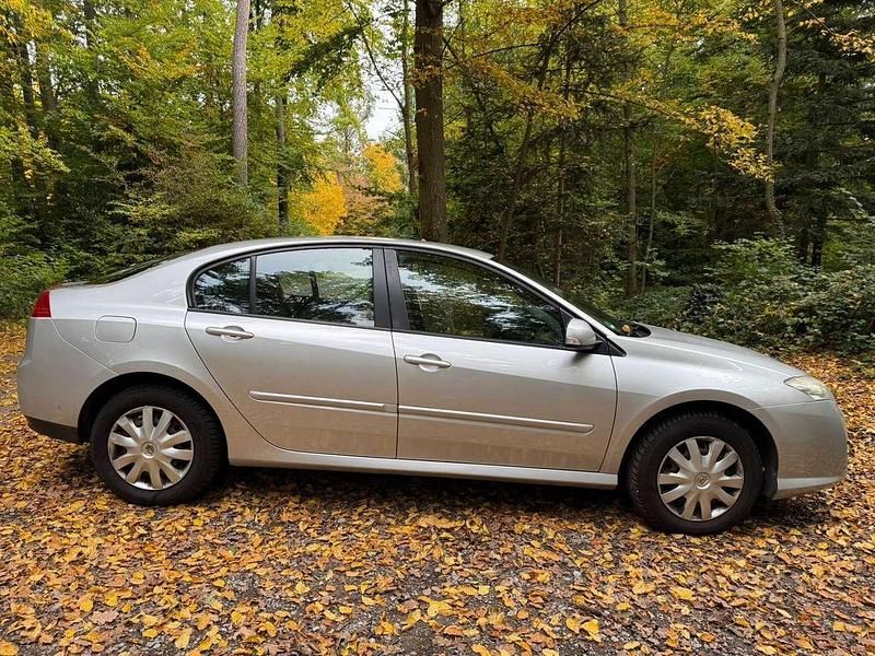 Gebraucht Renault Laguna III Expression 140 PS (102 kW) 2008 Limousine