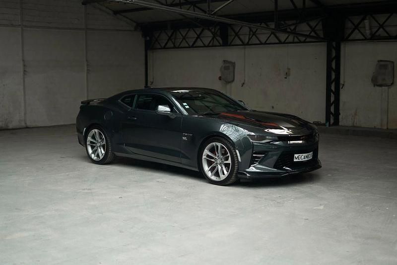 Grau Gebraucht 2017 Chevrolet Camaro | 52.900 € - Bild 1/4