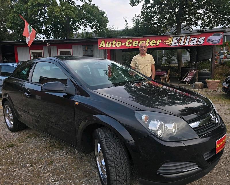 Schwarz Gebraucht 2005 Opel Astra GTC Coupé | 2.499 € (Etwas zu teuer) - Bild 1/4