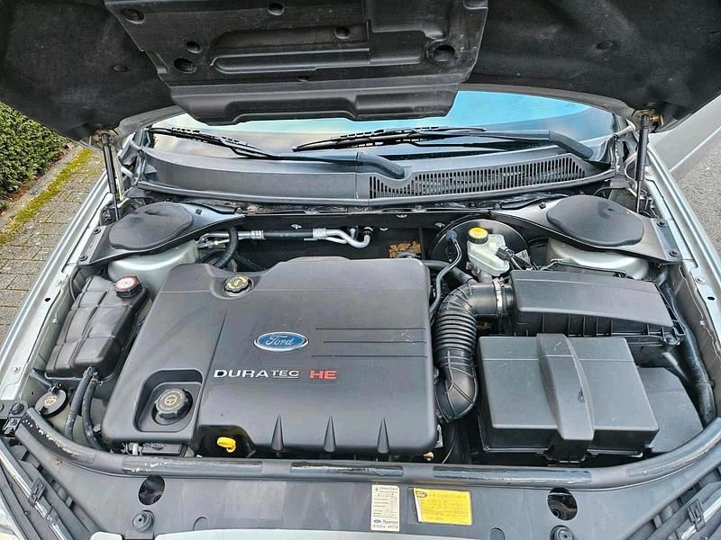 Używany Ford Mondeo 145 KM (106 kW) 2001 Srebrny Kombi