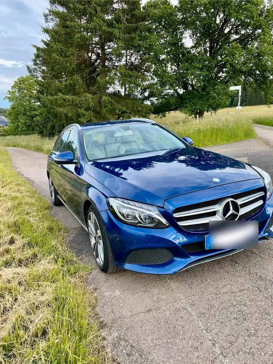 Gebraucht Mercedes 220 170 PS (125 kW) 2016 Blau Kombi