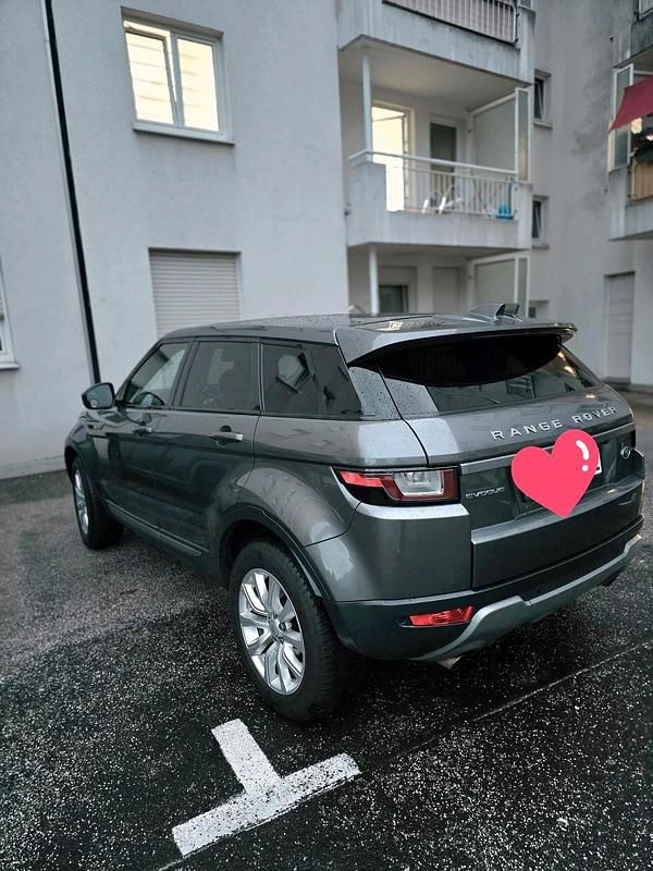 Grau Gebraucht 2017 Land Rover Range Rover SUV | 18.500 € (Etwas zu teuer) - Bild 1/4