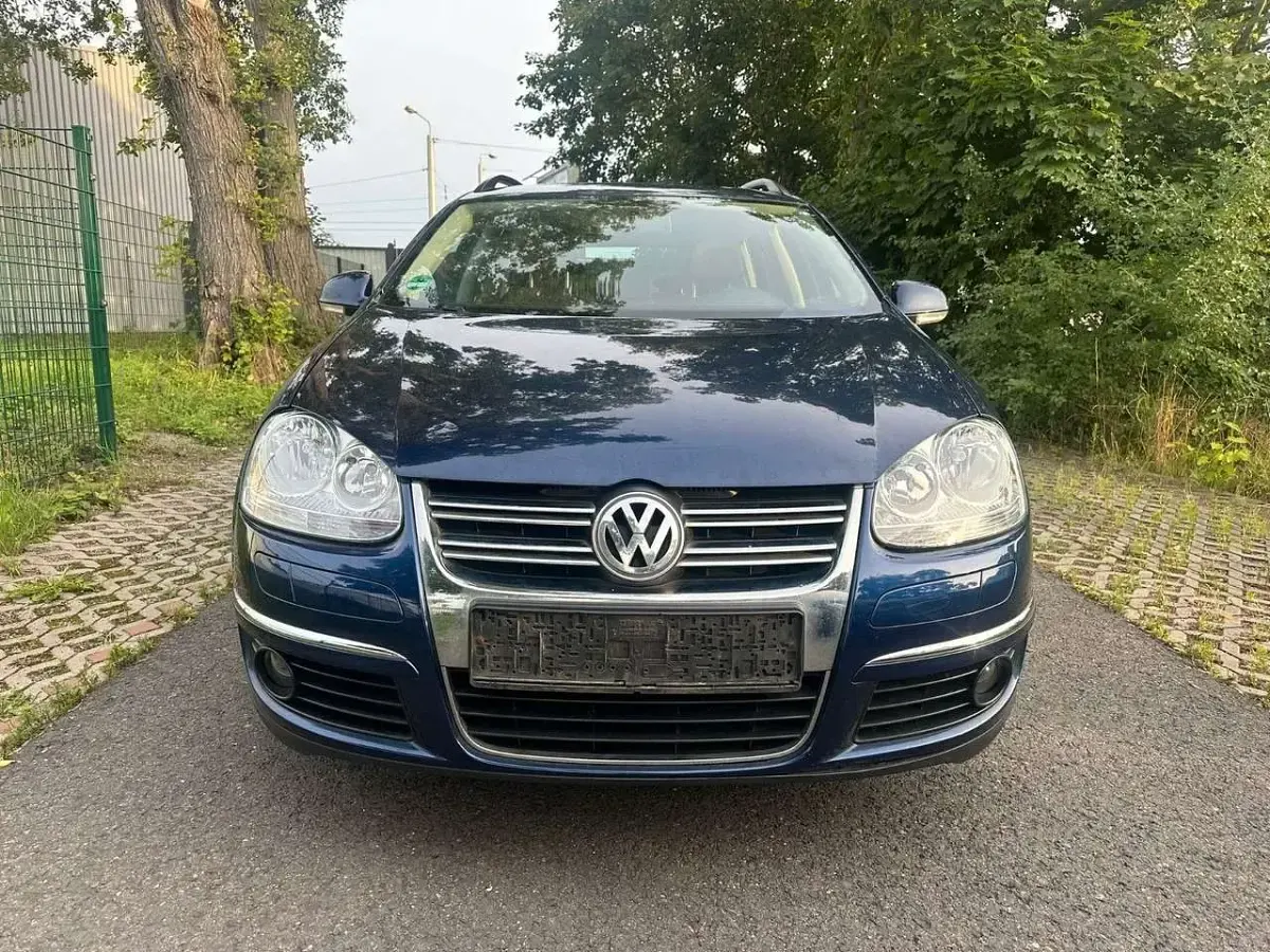 Gebraucht VW Golf VI Trendline 80 PS (58 kW) 2009 Shadow blue metallic Kleinwagen