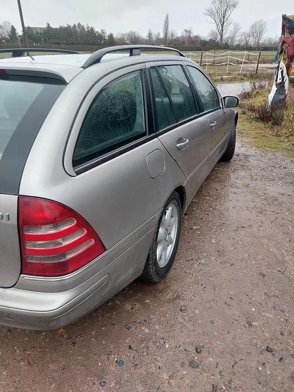 Gebraucht Mercedes C270 170 PS (125 kW) 2003 Grau Kombi