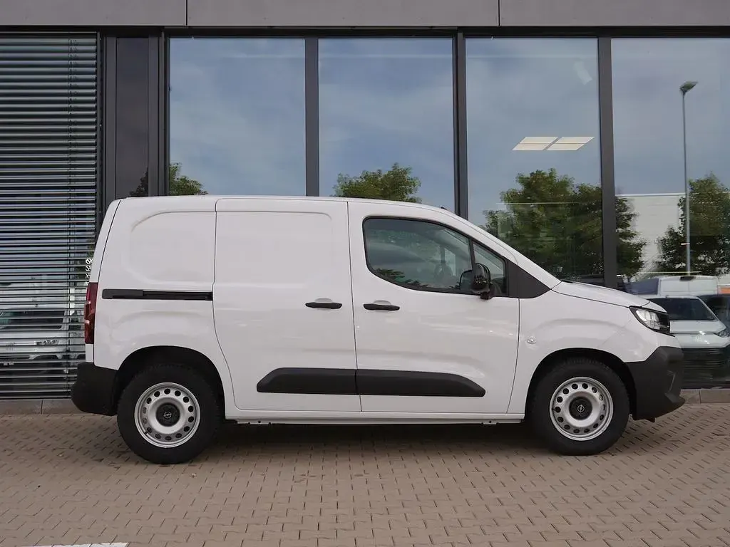 Neu Opel Combo 102 PS (75 kW) 2026 Weiß Van / Kleinbus