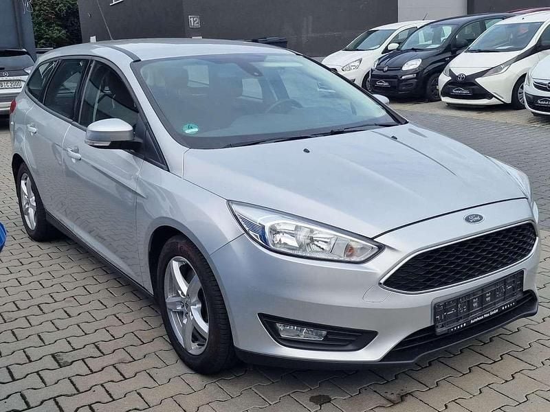Gebraucht Ford Focus Business Edition 150 PS (110 kW) 2015 Silber Kombi
