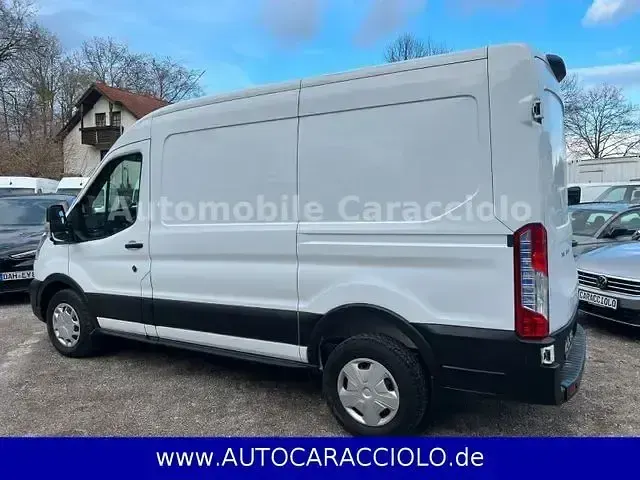 Gebraucht Ford Transit Trend 131 PS (96 kW) 2020 Andere Van