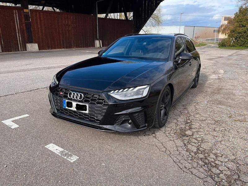 Używany Audi S4 Ambiente 347 KM (255 kW) 2020 Czarny Kombi