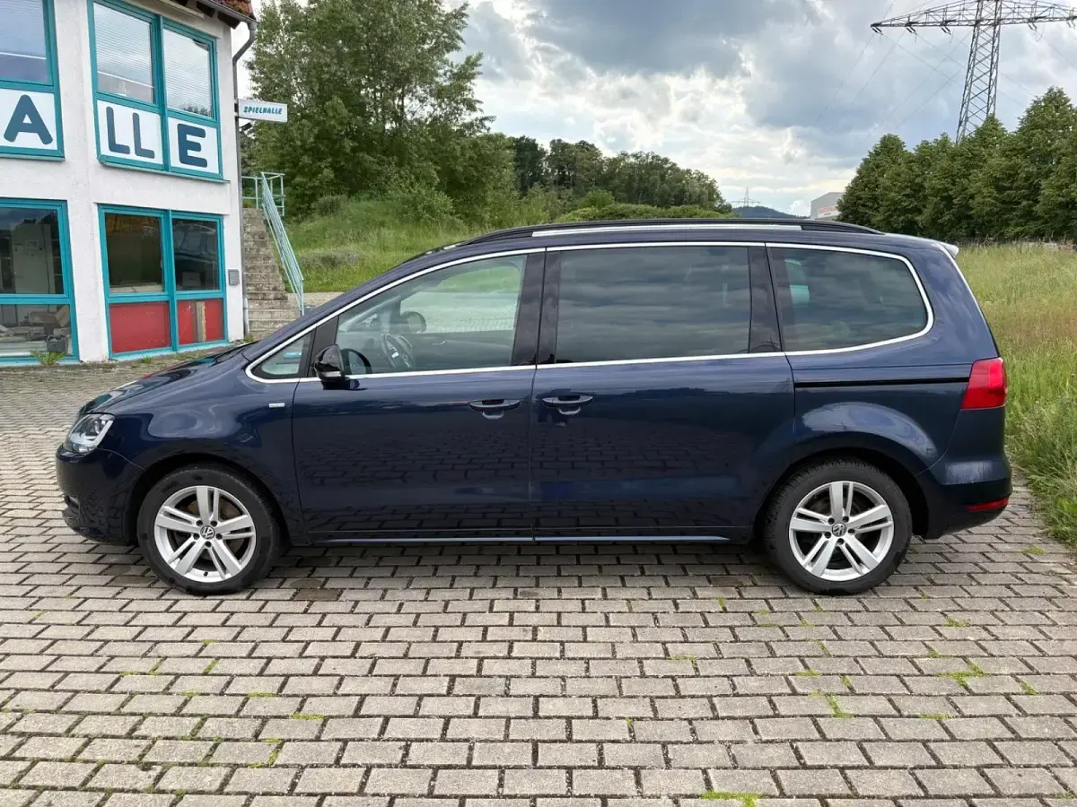 Gebraucht VW Sharan 140 PS (102 kW) 2012 Blau Van / Kleinbus