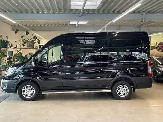 Second-hand Ford Transit Trend 170 CP (125 kW) 2021 Negru Berlinǎ