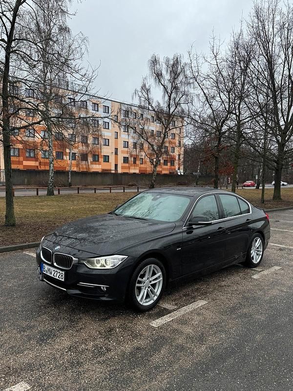 Gebraucht BMW 328 245 PS (180 kW) 2013 Schwarz Limousine