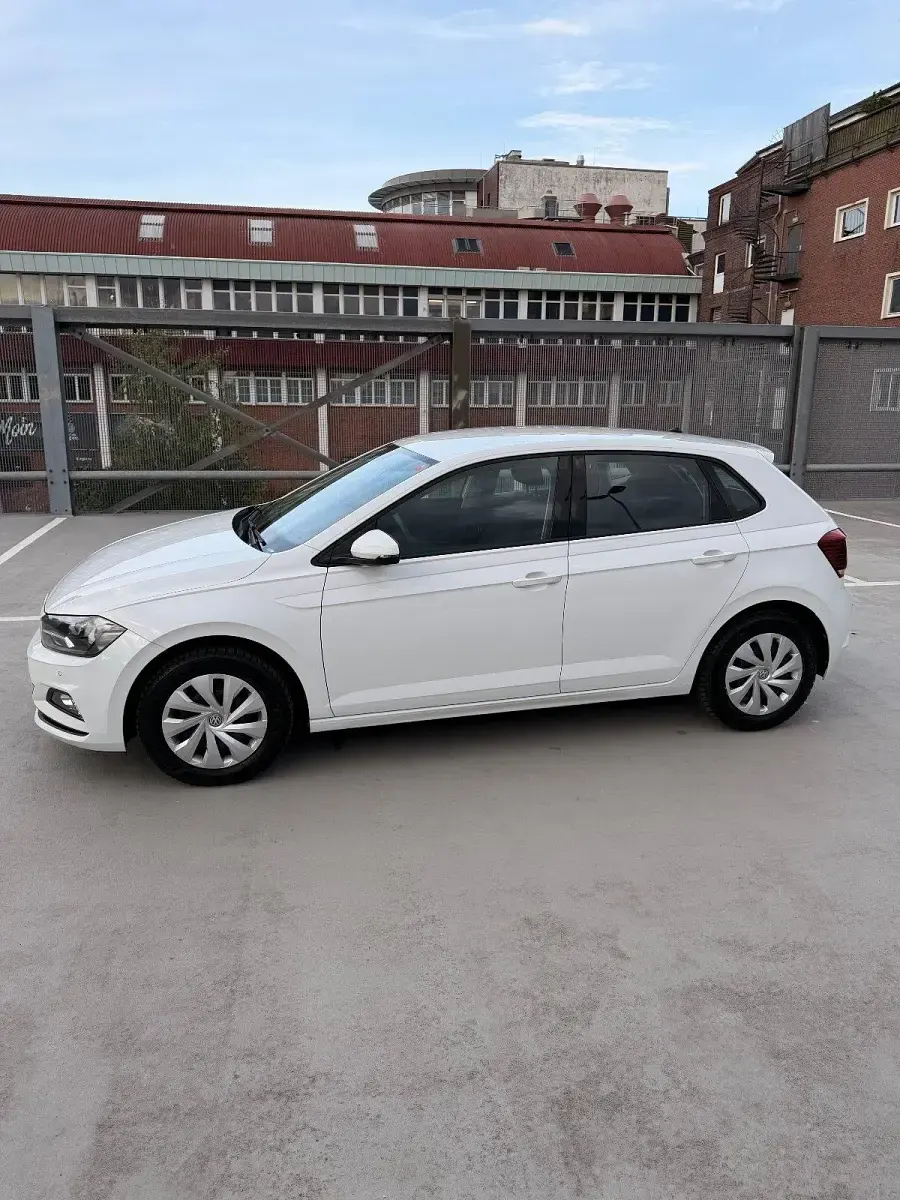 Gebraucht VW Polo Comfortline 95 PS (69 kW) 2011 Weiß Kleinwagen