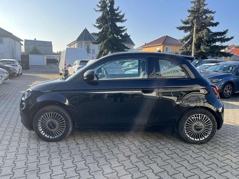 Gebraucht Fiat 500e 86 kW (118 PS) 2023 Schwarz Kleinwagen