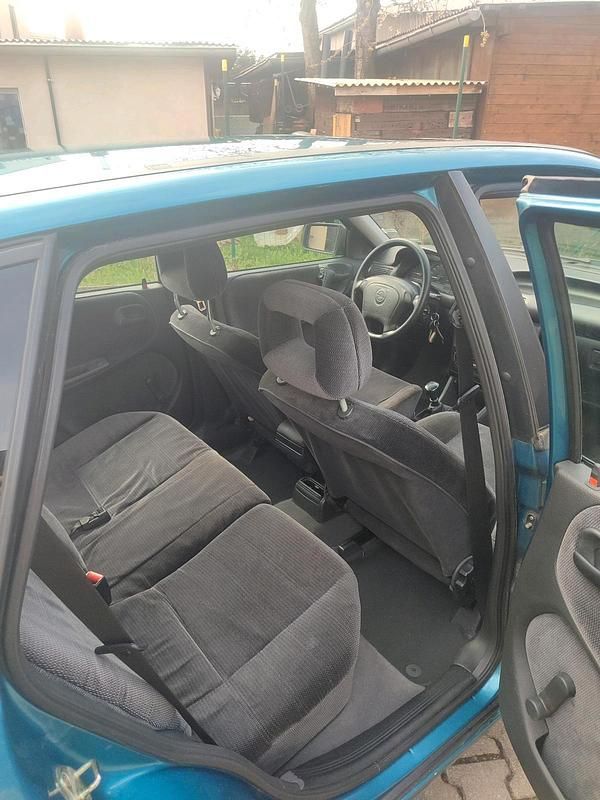 Second-hand Opel Astra 71 CP (52 kW) 1993 Albastru Berlinǎ