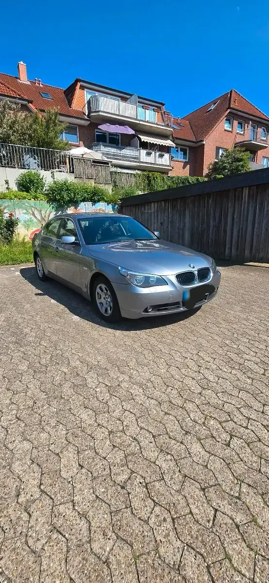 Gebraucht BMW 525 177 PS (130 kW) 2004 Grau Limousine