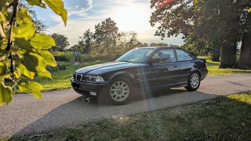 Blau Gebraucht 1996 BMW 323 M Sport Coupé | 10.300 € (Superpreis) - Bild 1/4