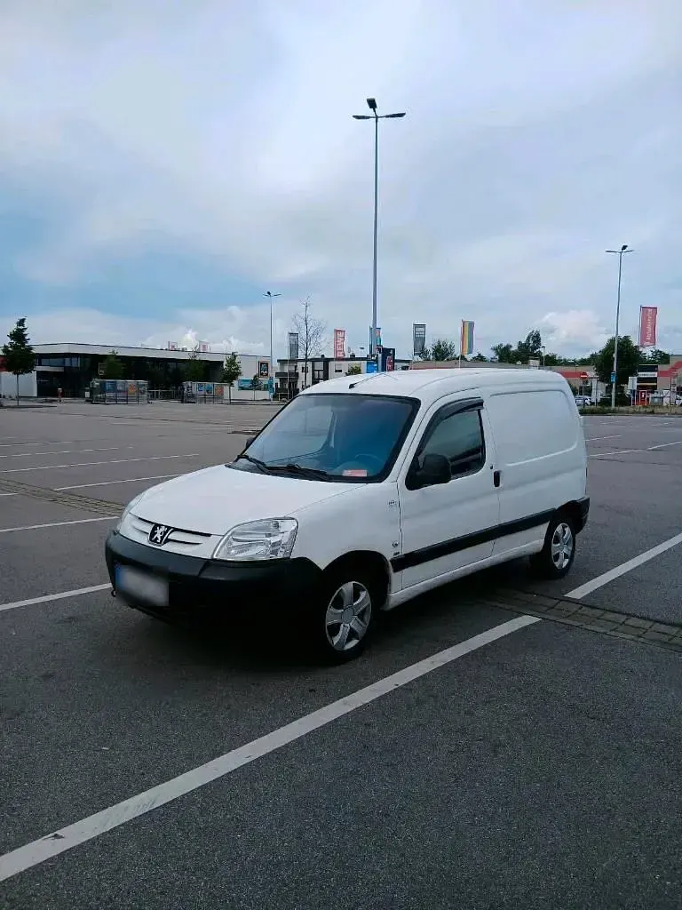 Gebraucht Peugeot Partner 90 PS (66 kW) 2008 Weiß Van / Kleinbus