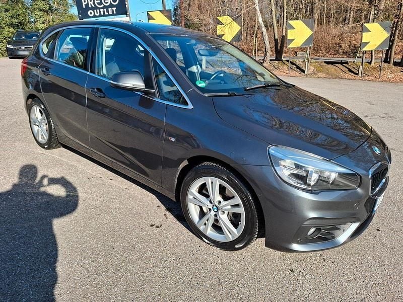 Gebraucht BMW 225 Active Tourer Advantage 231 PS (169 kW) 2016 Grau Van / Kleinbus