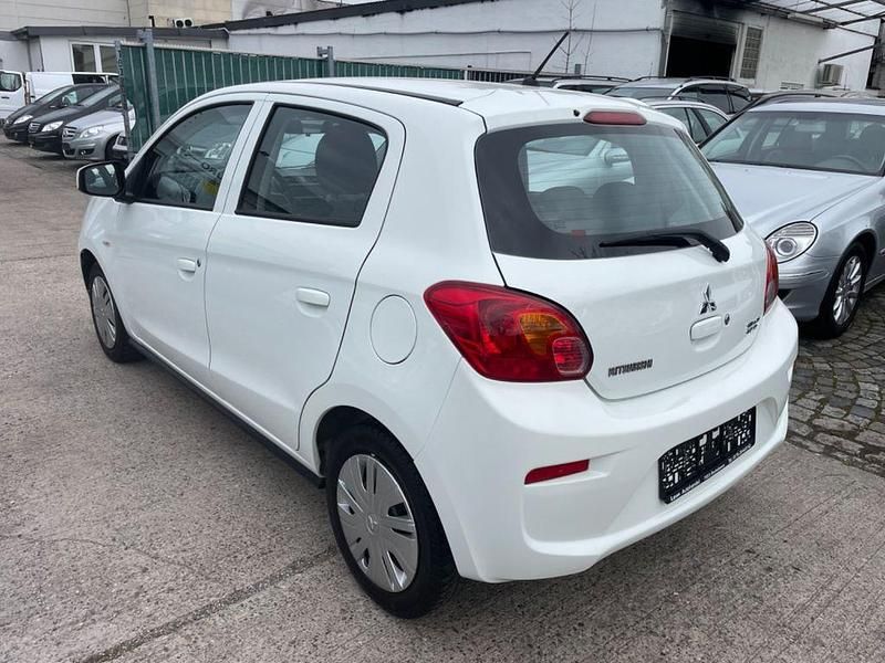 Gebraucht Mitsubishi Space Star 71 PS (52 kW) 2017 Weiß Kleinwagen